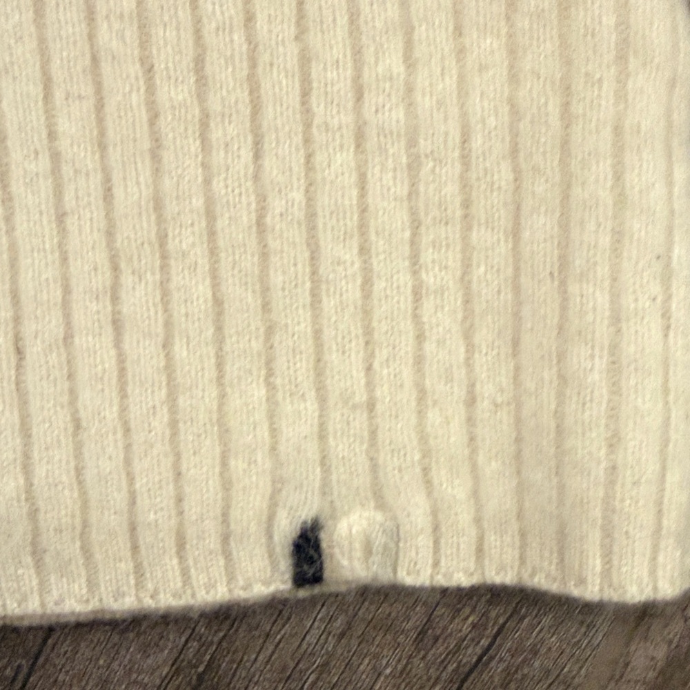 Chic Beige Ribbed 100% cashmere Tank Top - Picture 4 of 6